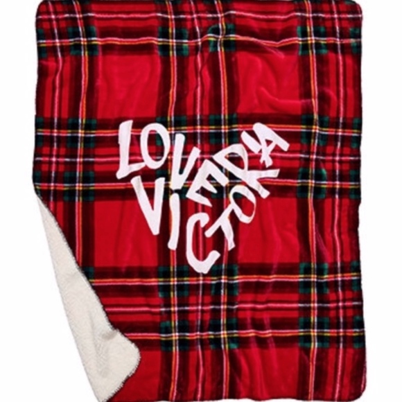 Victoria's Secret Accessories - New Victoria's Secret Red Plaid Sherpa Blanket